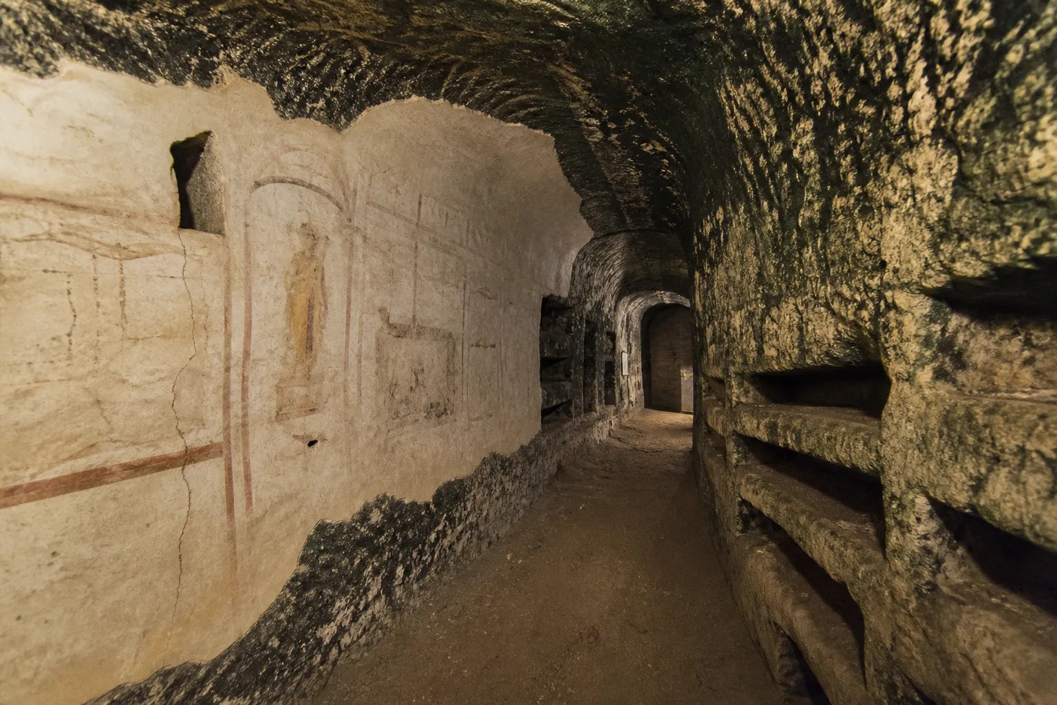 Catacombes de Priscille : la visite avant et après restauration