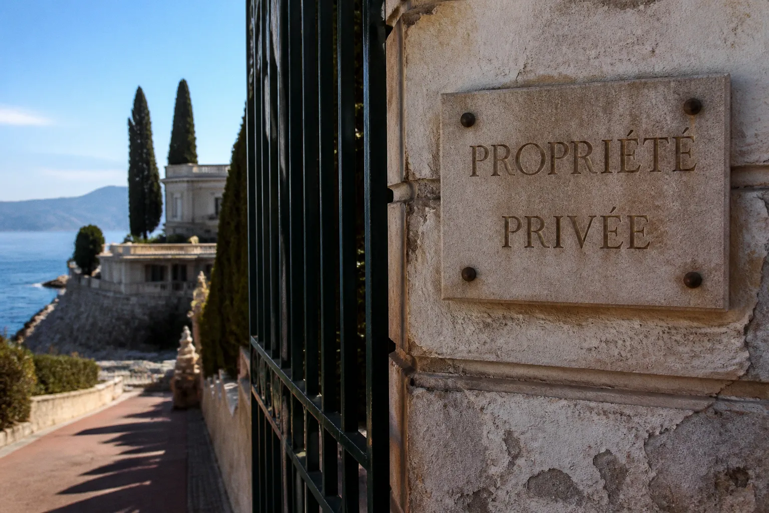 Immobilier de prestige : pourquoi les prix records sur la Côte d'Azur redéfinissent le marché corse