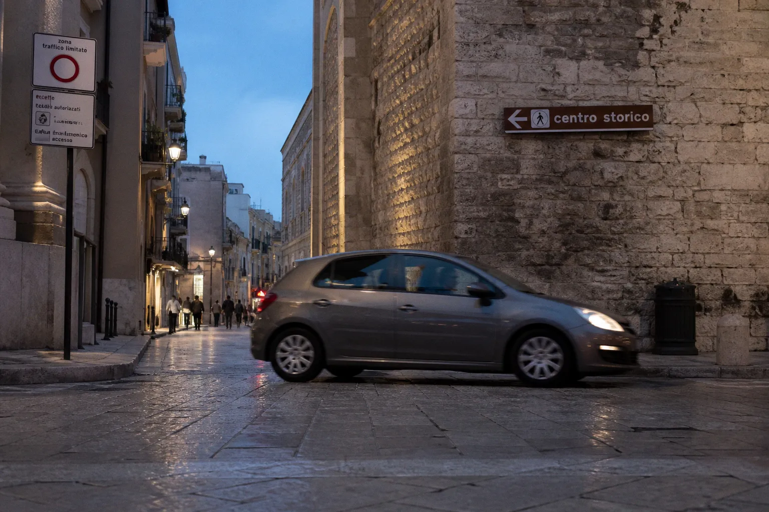 Location de voiture à Bari (Italie) : guide pratique