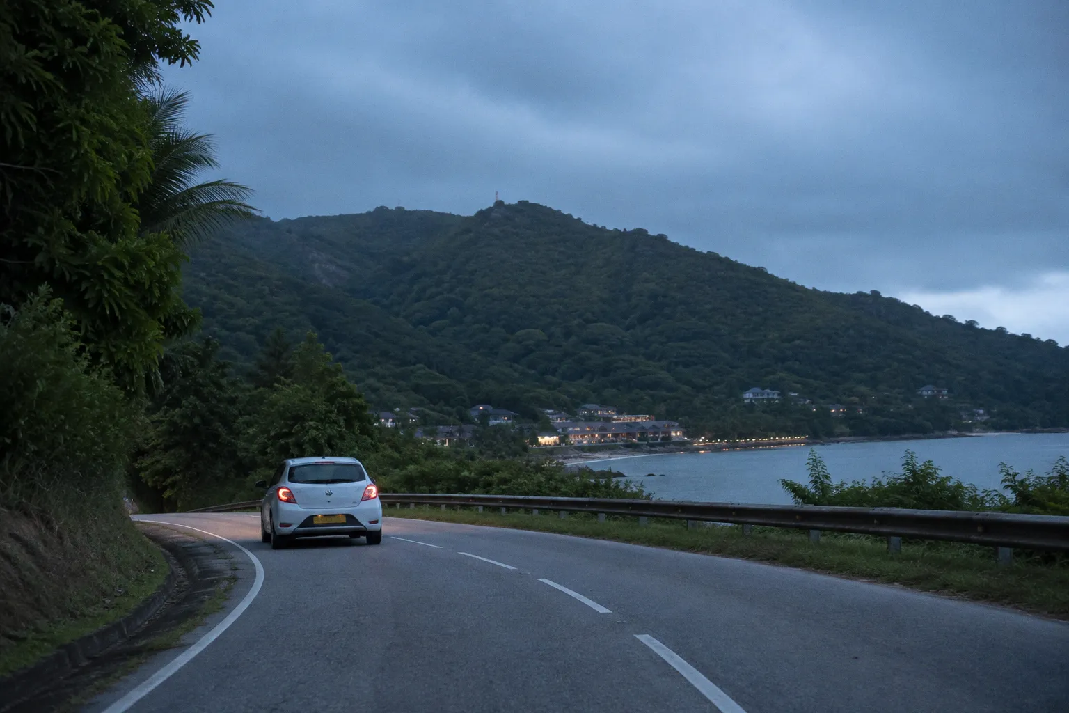Location de voiture à Bel Ombre (Seychelles) : guide pratique et conseils