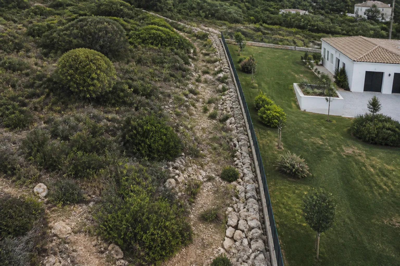 Terrain en lotissement ou isolé en Corse : quel choix ?